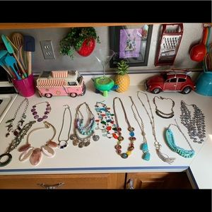 A lot of 14 necklaces for 1 price